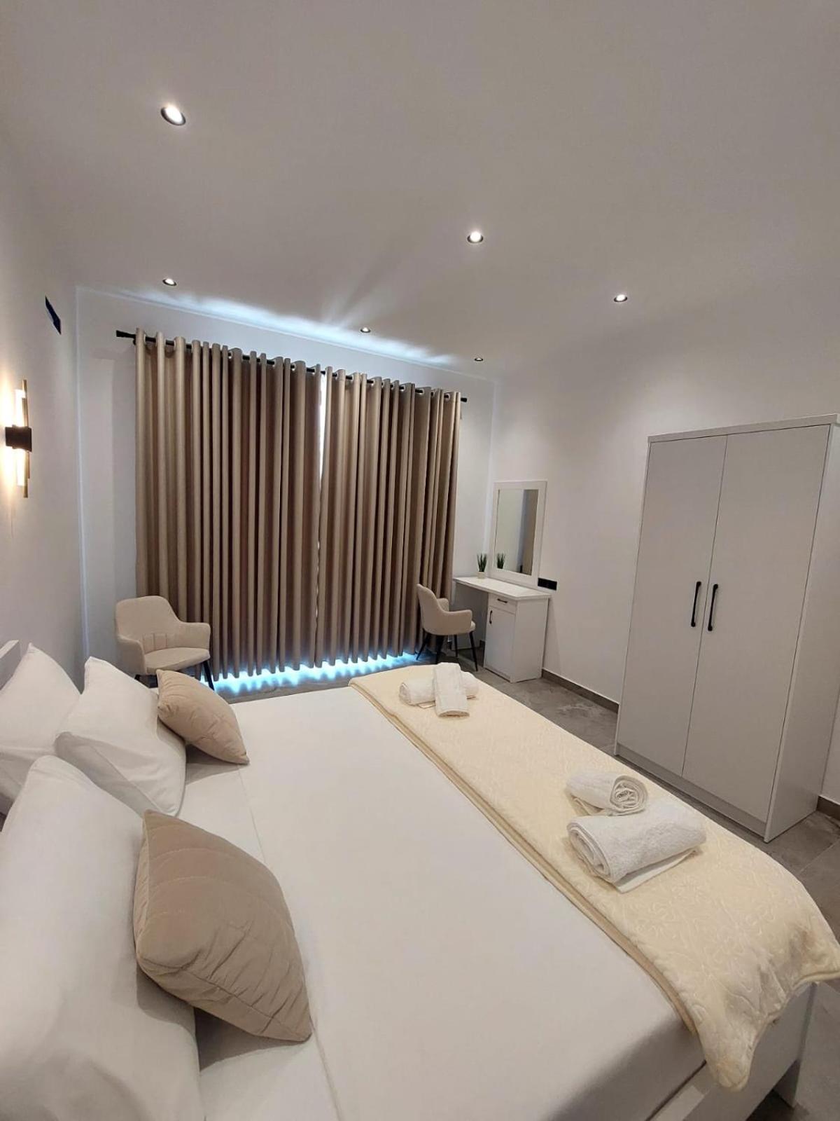 Vila Palma เบราท ภายนอก รูปภาพ